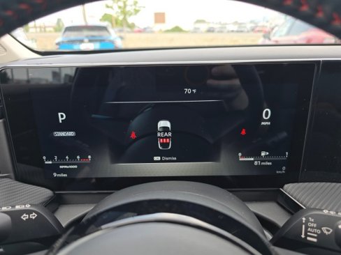 New 2025 Nissan Kicks SR w/ SR Premium Package image 40