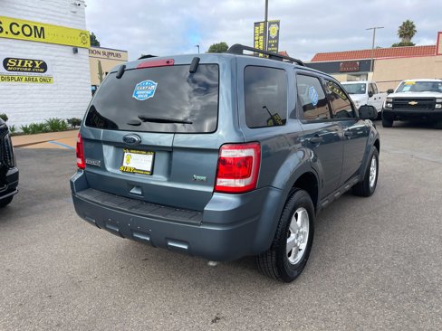 Used 2011 Ford Escape XLT image 3