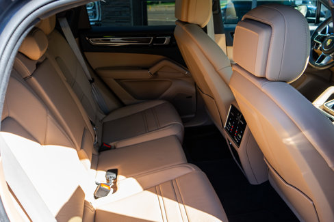 Used 2022 Porsche Cayenne S image 51