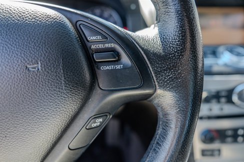 Used 2010 INFINITI G37 Journey w/ Premium Pkg image 17