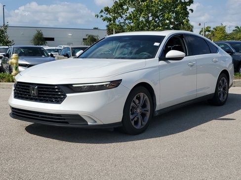 Used 2023 Honda Accord EX image 9