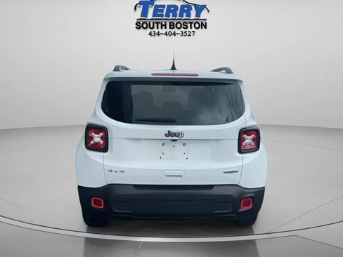 Used 2022 Jeep Renegade Latitude image 4