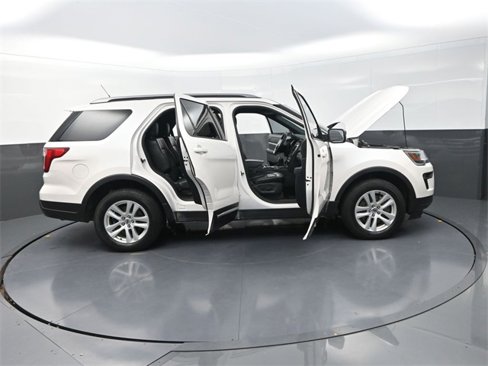 Used 2019 Ford Explorer XLT w/ Equipment Group 202A image 42