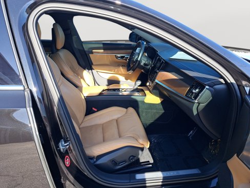 Used 2017 Volvo S90 T6 Inscription w/ Vision Package image 18
