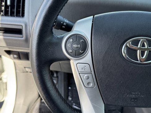 Used 2013 Toyota Prius V Five image 24