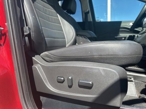 Used 2016 Ford Escape Titanium image 20