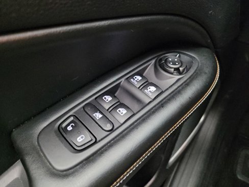 Used 2020 Jeep Compass Latitude w/ Premium Lighting Group image 27