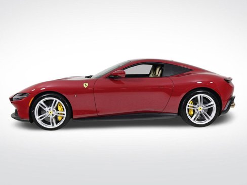 Used 2022 Ferrari Roma image 7