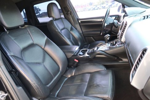 Used 2012 Porsche Cayenne S image 10