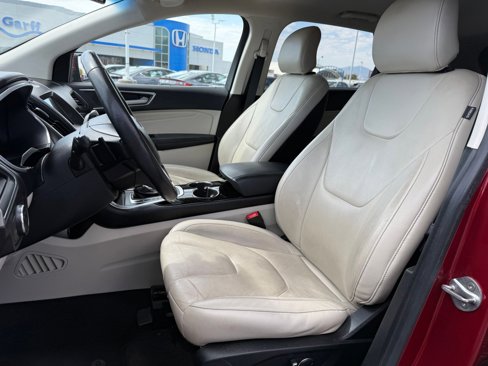 Used 2018 Ford Edge Titanium w/ Technology Package image 27