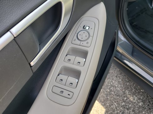 Used 2023 Hyundai Sonata SE image 15