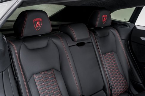 Used 2020 Lamborghini Urus image 33