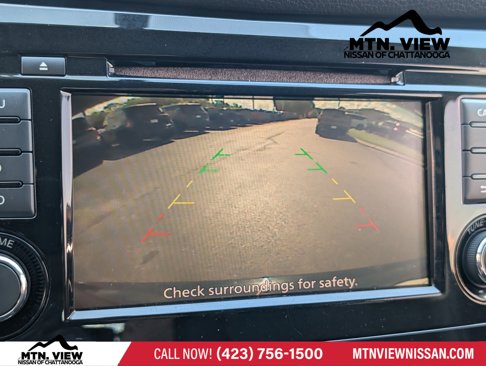 Used 2018 Nissan Rogue SV image 19