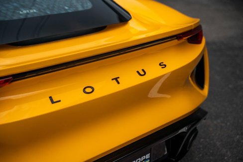 Used 2024 Lotus Emira First Edition image 30