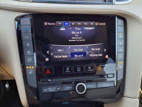 Used 2019 INFINITI QX50 Essential w/ Premium Heat Package image 9