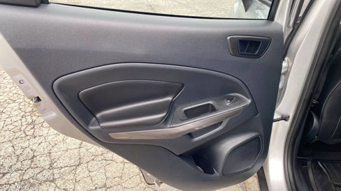 Used 2020 Ford EcoSport SES w/ SES Black Appearance Package image 27