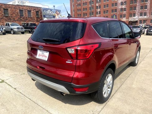 Used 2019 Ford Escape SE image 8
