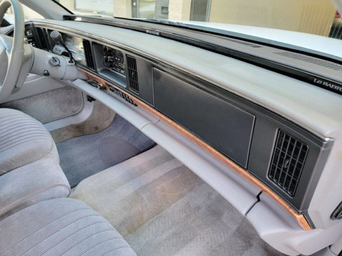 Used 1994 Buick Le Sabre Custom image 24