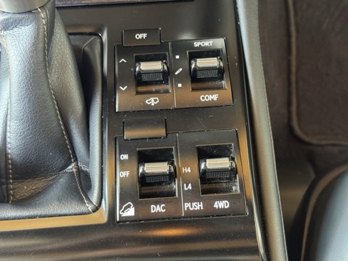 Used 2020 Lexus GX 460 Luxury image 33