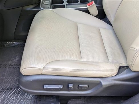 Used 2016 Honda CR-V Touring image 4