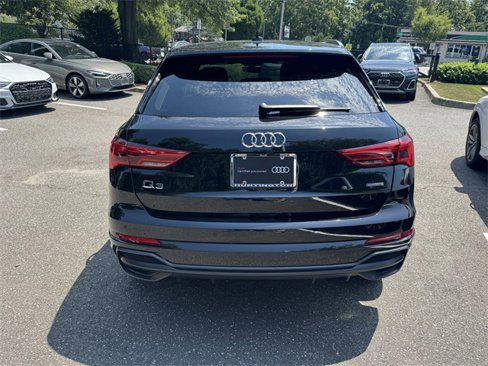 Certified 2022 Audi Q3 2.0T Premium image 7