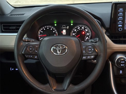 Used 2019 Toyota RAV4 XLE image 13