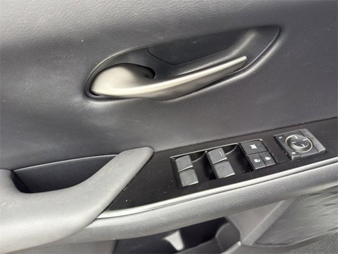 Used 2019 Lexus UX 250h image 12