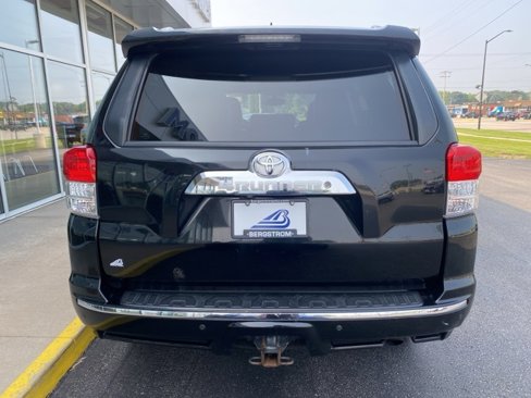 Used 2013 Toyota 4Runner SR5 image 6