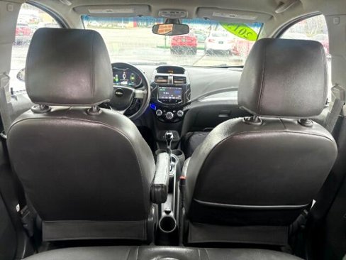 Used 2016 Chevrolet Spark LT image 4