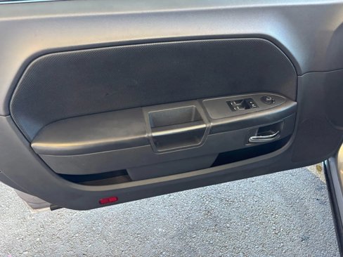 Used 2013 Dodge Challenger SXT Plus image 12