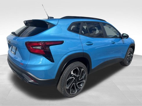 New 2025 Chevrolet Trax RS w/ Sunroof Package image 7