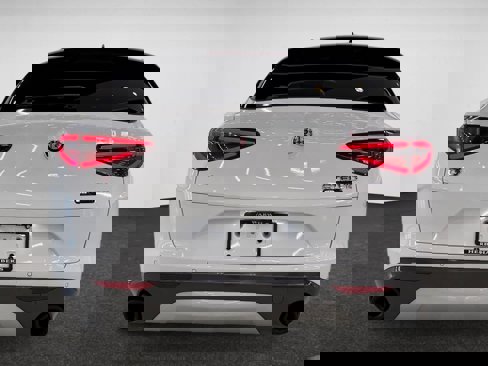 Used 2022 Alfa Romeo Stelvio Ti w/ Active Assist Plus Package image 11