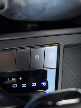 New 2025 Hyundai Elantra Sport image 17