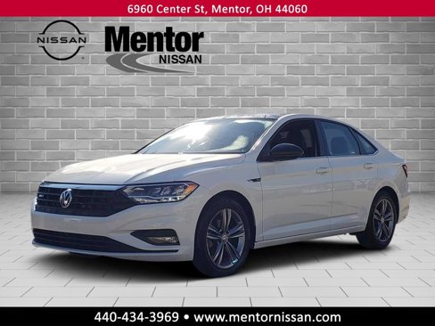 Used 2020 Volkswagen Jetta R-Line w/ R-Line Cold Weather Package image 3