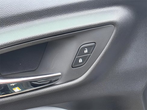 New 2025 Chevrolet Trax LT w/ Driver Confidence Package image 18