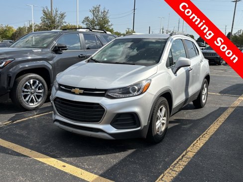 Used 2017 Chevrolet Trax LT w/ LT Convenience Package image 3