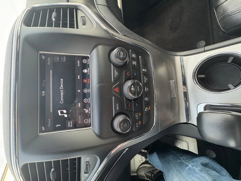 Used 2018 Jeep Grand Cherokee Limited image 27