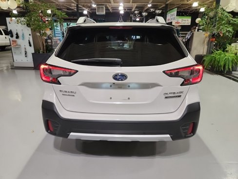 Used 2021 Subaru Outback Touring XT image 7