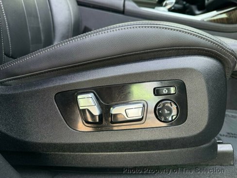 Used 2021 BMW X7 xDrive40i image 45
