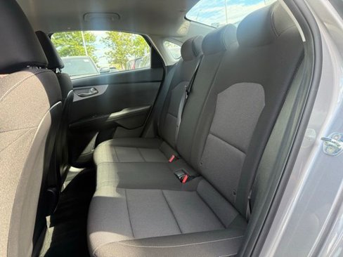 Used 2023 Kia Forte LXS w/ LXS Technology Package image 18