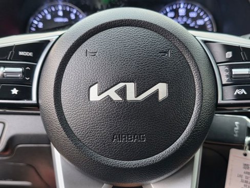 Used 2023 Kia Forte LXS w/ LXS Technology Package image 25