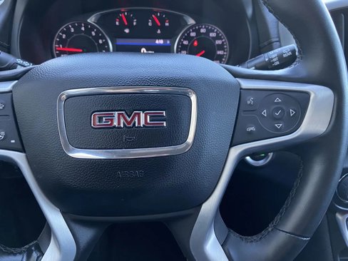 Used 2023 GMC Terrain SLT image 9