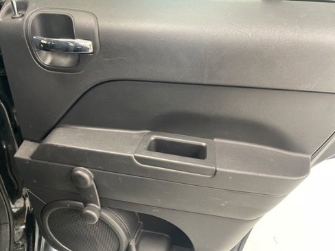 Used 2013 Jeep Patriot Sport image 25
