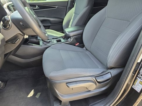 Used 2016 Kia Sorento L image 18
