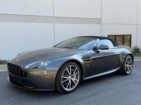 Used 2013 Aston Martin V8 Vantage Roadster image 15