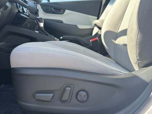 Used 2023 Hyundai Kona SEL w/ Cargo Package image 12