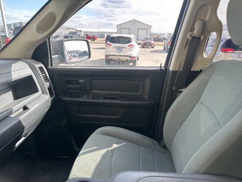 Used 2015 RAM 1500 Express image 22