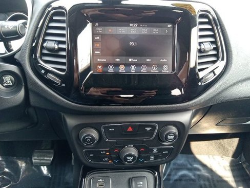 Used 2021 Jeep Compass Latitude image 20