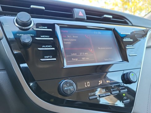 Used 2018 Toyota Camry SE image 21