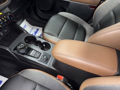 Used 2024 Ford Bronco Sport Outer Banks image 21